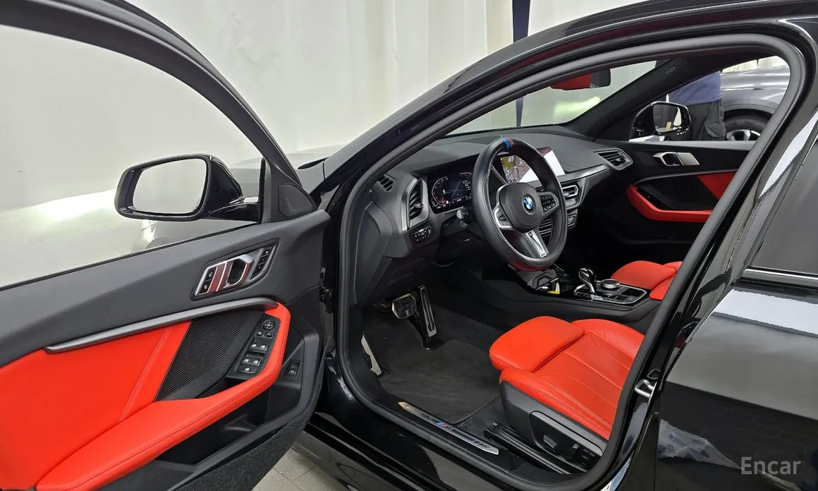 Фото 10 - BMW 1 Series