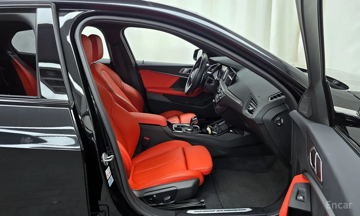 Фото 11 - BMW 1 Series