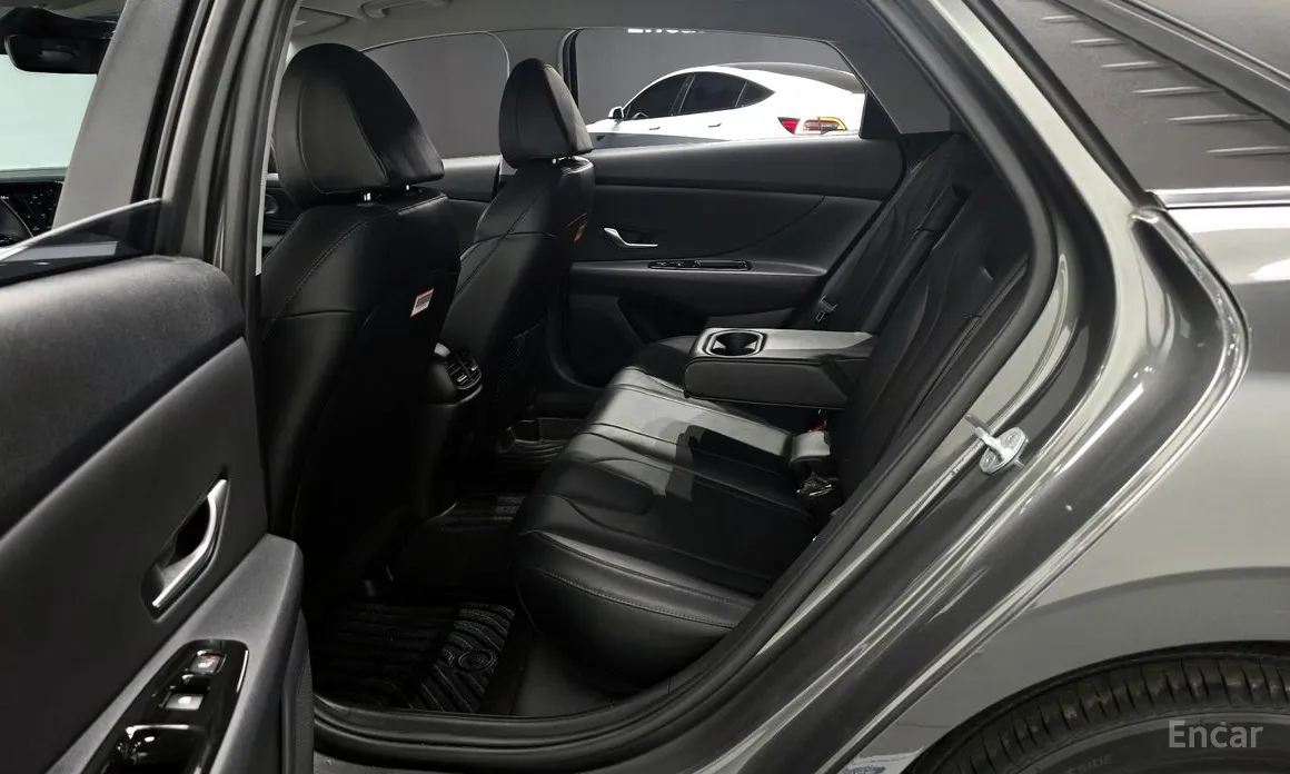 Фото 12 - Hyundai Avante