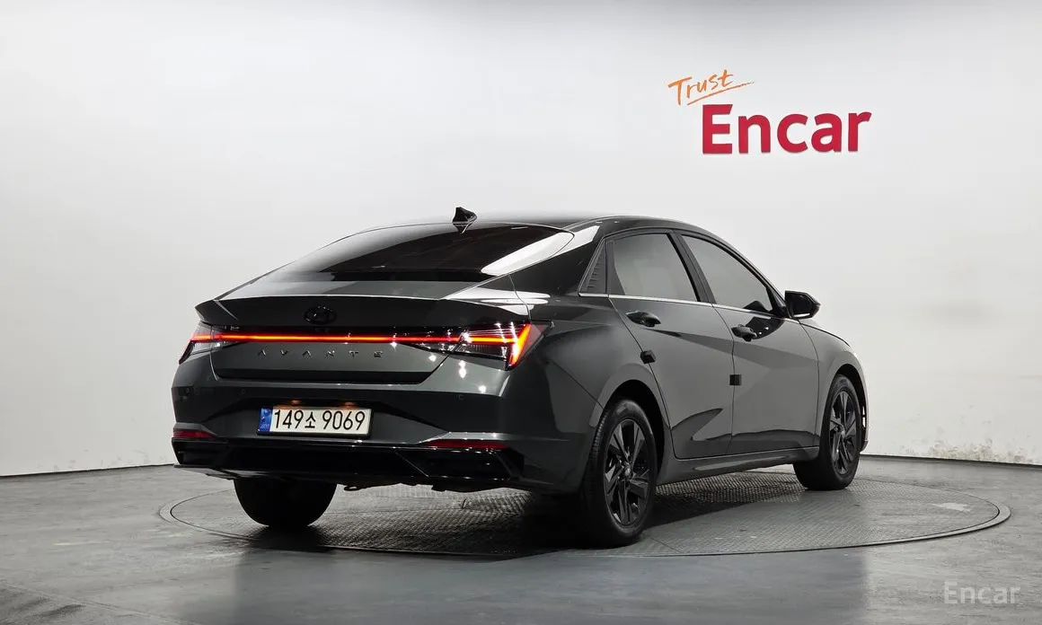 Фото 2 - Hyundai Avante