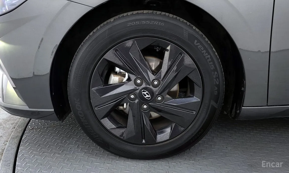 Фото 5 - Hyundai Avante