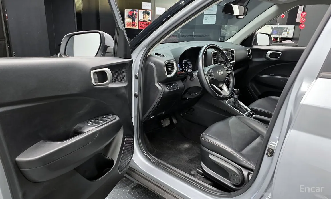 Фото 11 - Hyundai Venue