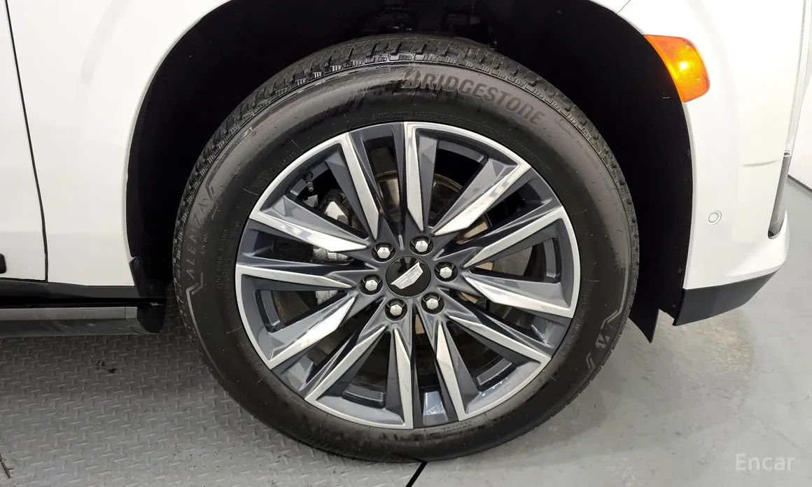 Фото 5 - Cadillac Escalade