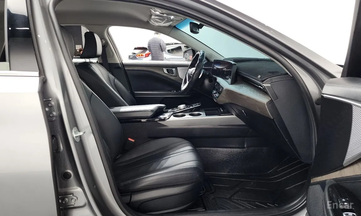 Фото 11 - Kia K8