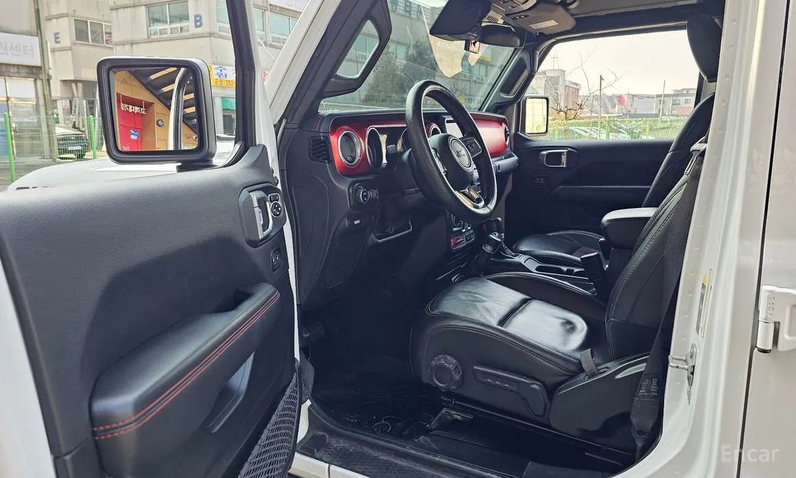 Фото 10 - Jeep Gladiator