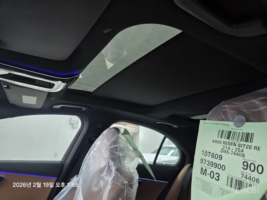 Фото 14 - Mercedes-Benz E-Class