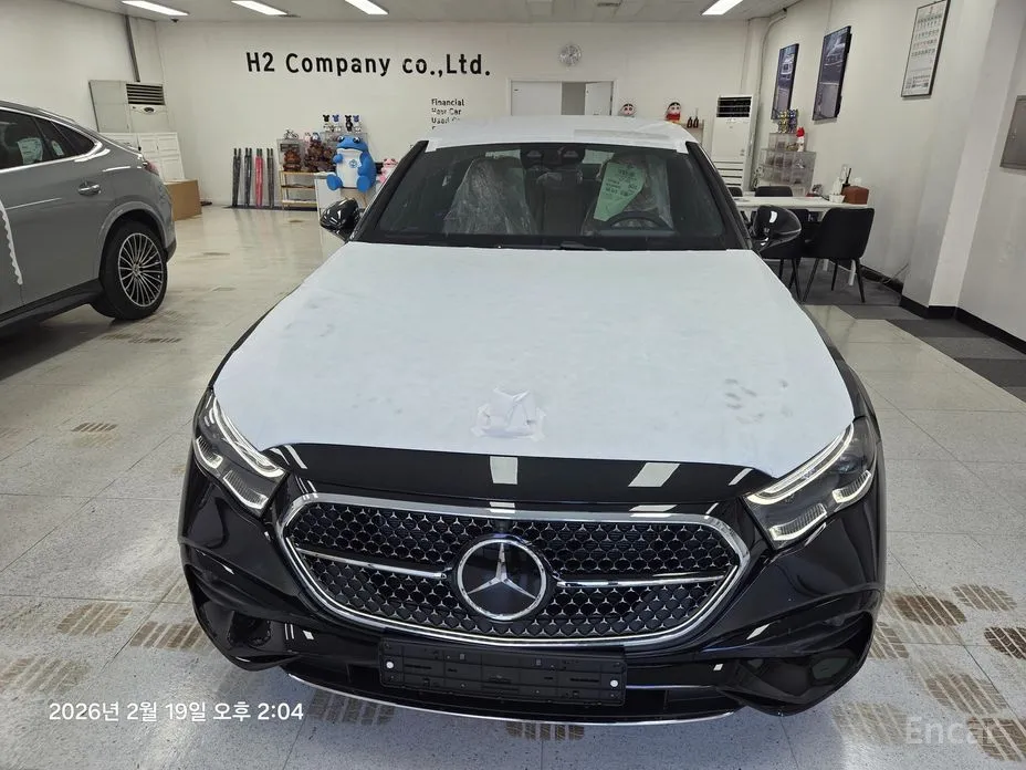 Фото 3 - Mercedes-Benz E-Class