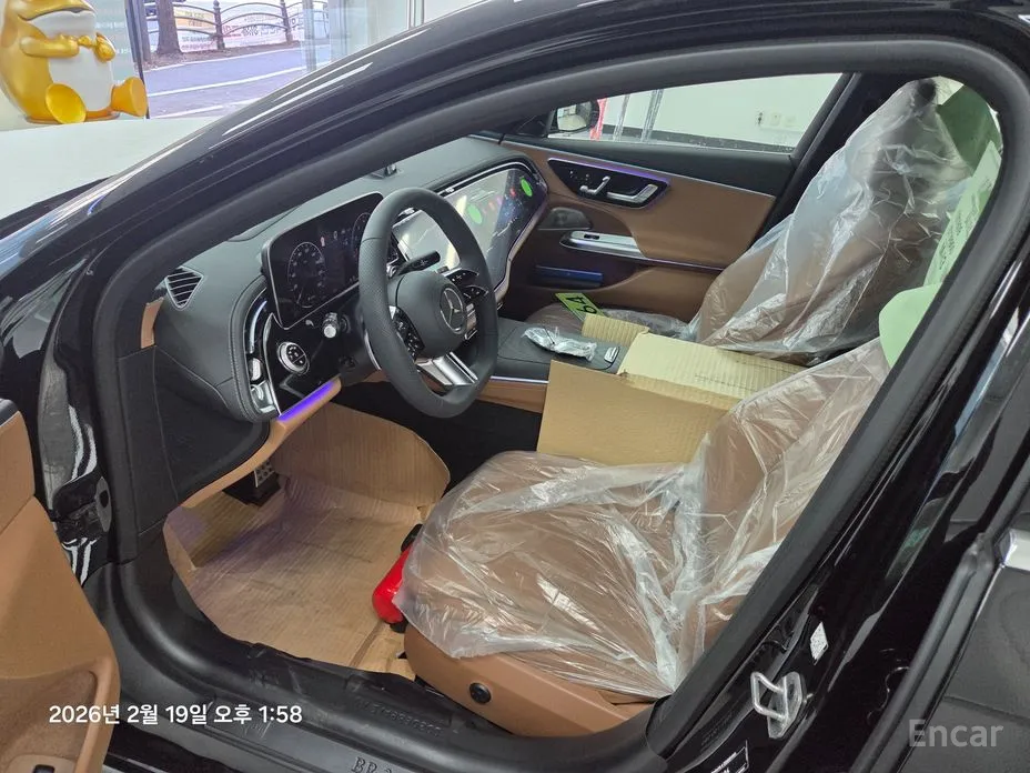 Фото 7 - Mercedes-Benz E-Class