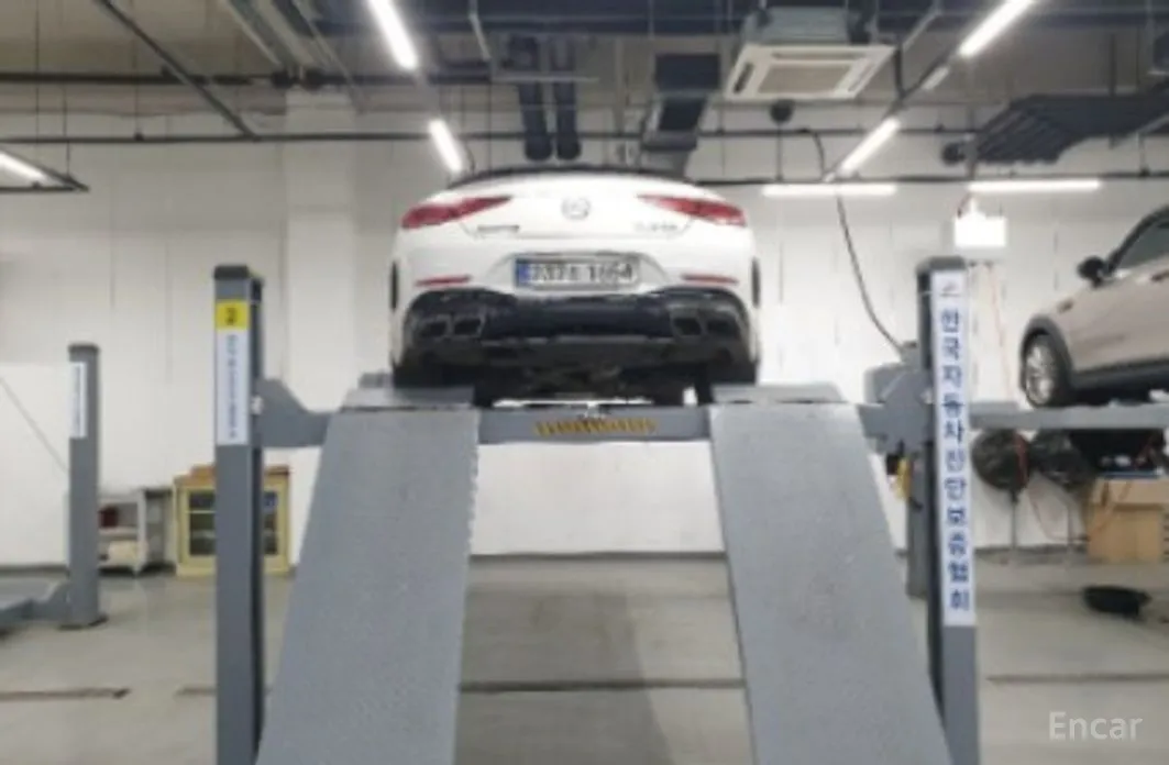 Фото 2 - Mercedes-Benz CLS-Class