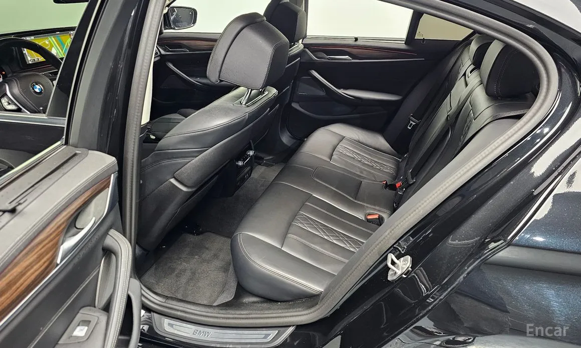Фото 12 - BMW 5 Series