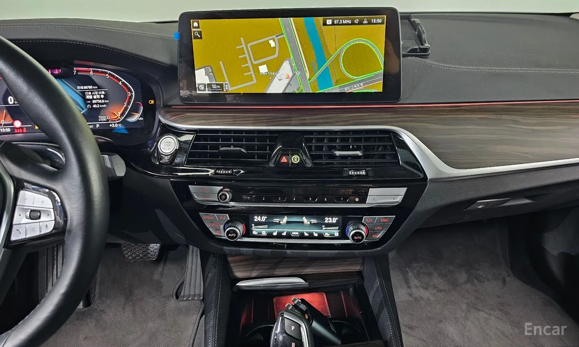 Фото 15 - BMW 5 Series