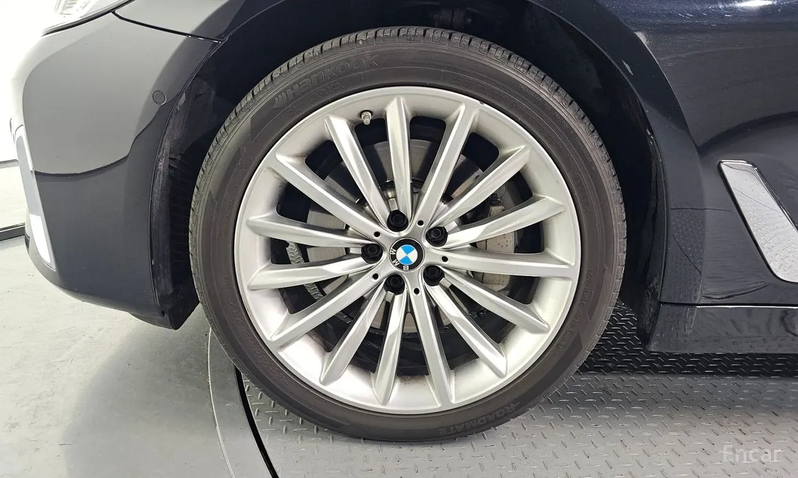 Фото 5 - BMW 5 Series