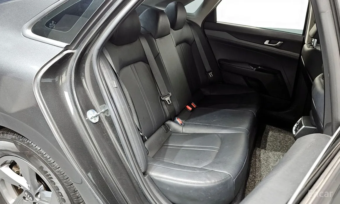 Фото 12 - Kia K5