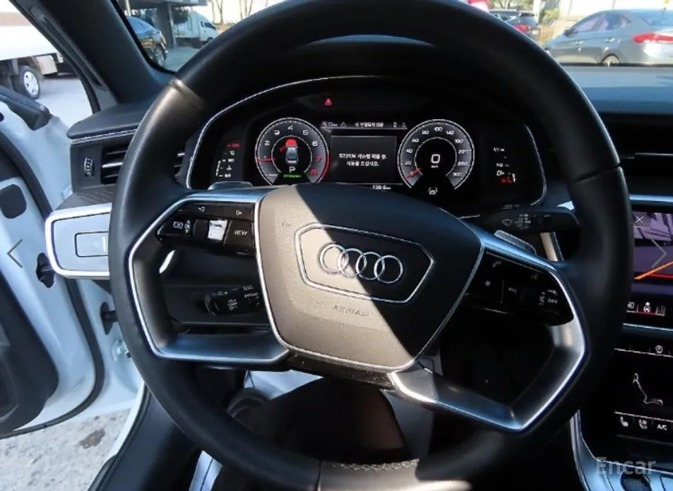 Фото 8 - Audi A6