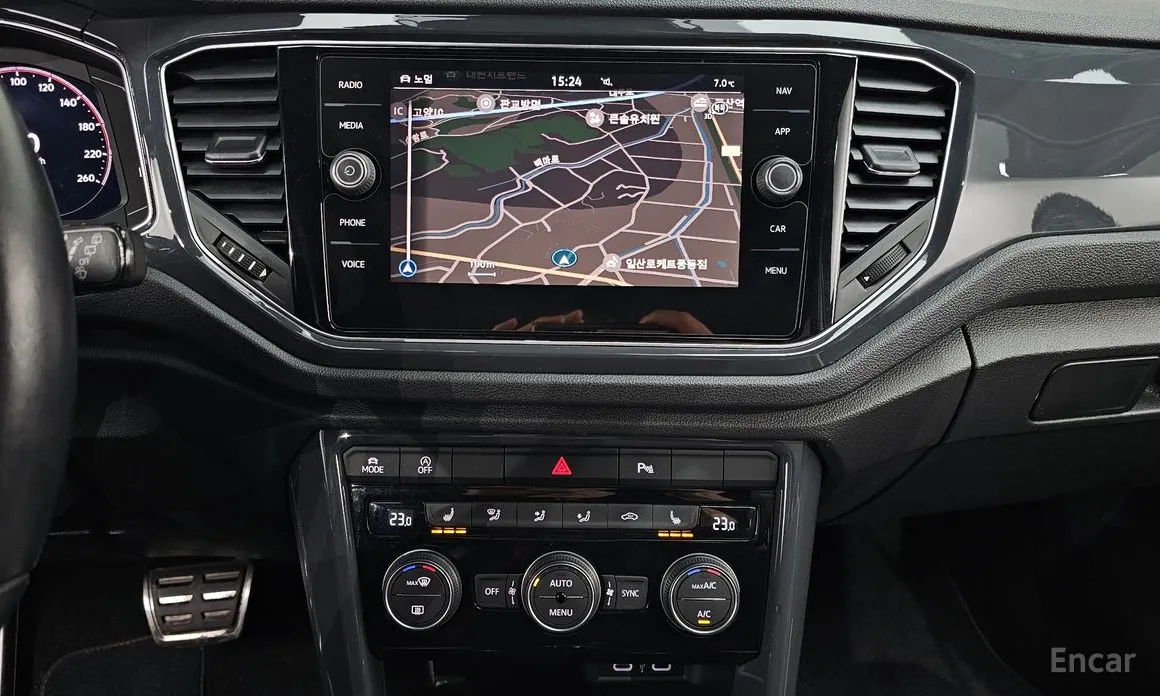 Фото 14 - Volkswagen T-Roc