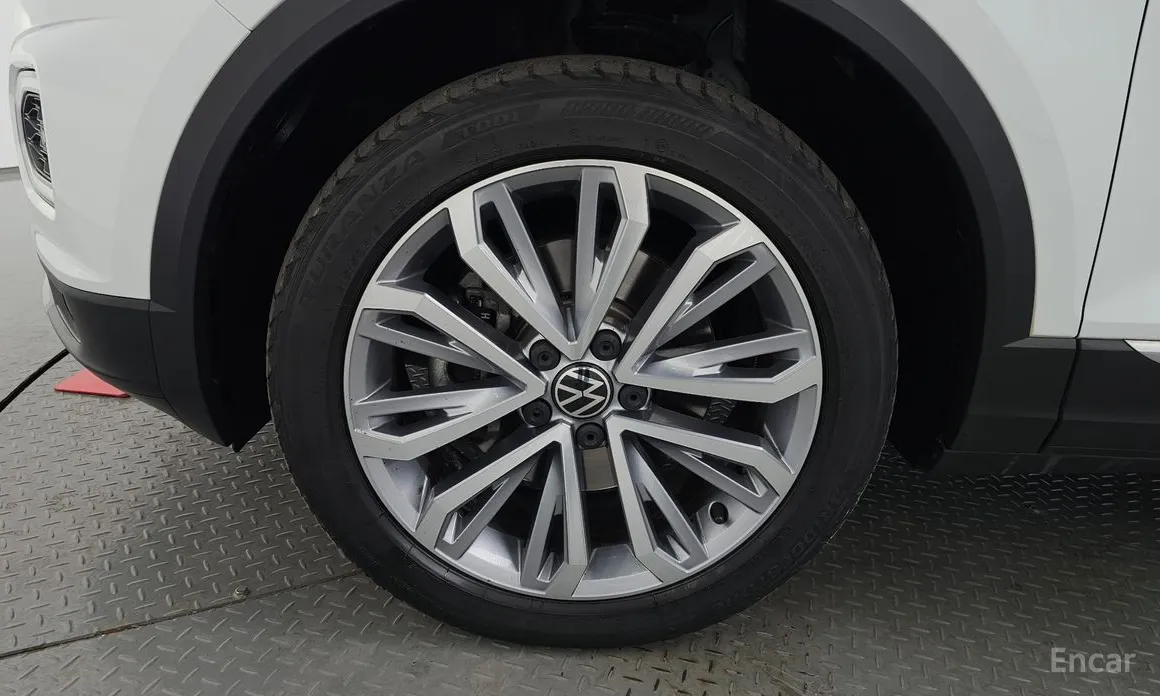 Фото 5 - Volkswagen T-Roc
