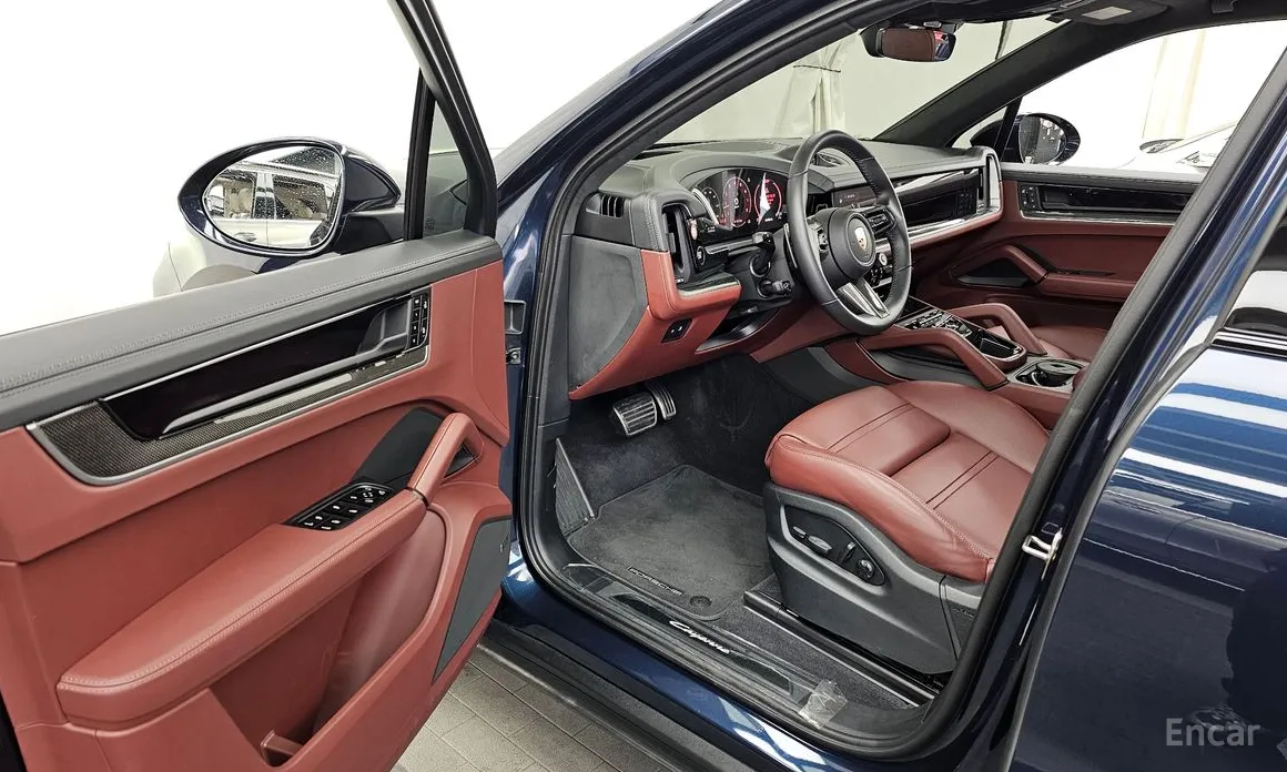 Фото 10 - Porsche Cayenne