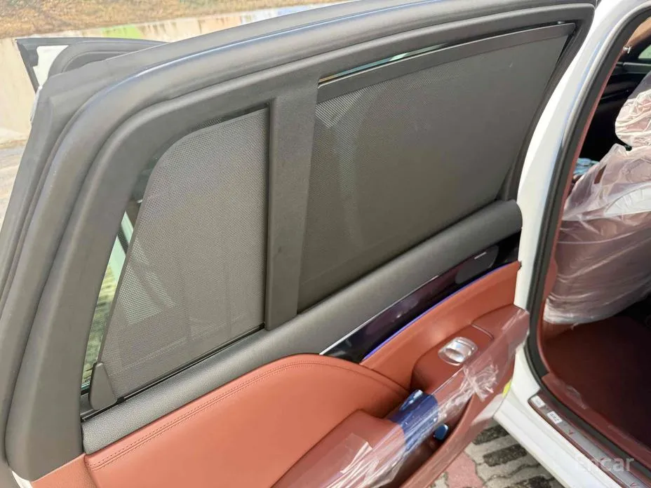 Фото 11 - Genesis G90