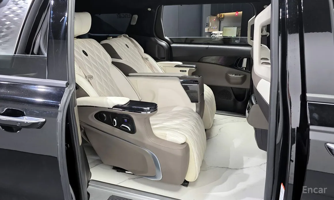 Фото 12 - Kia Carnival