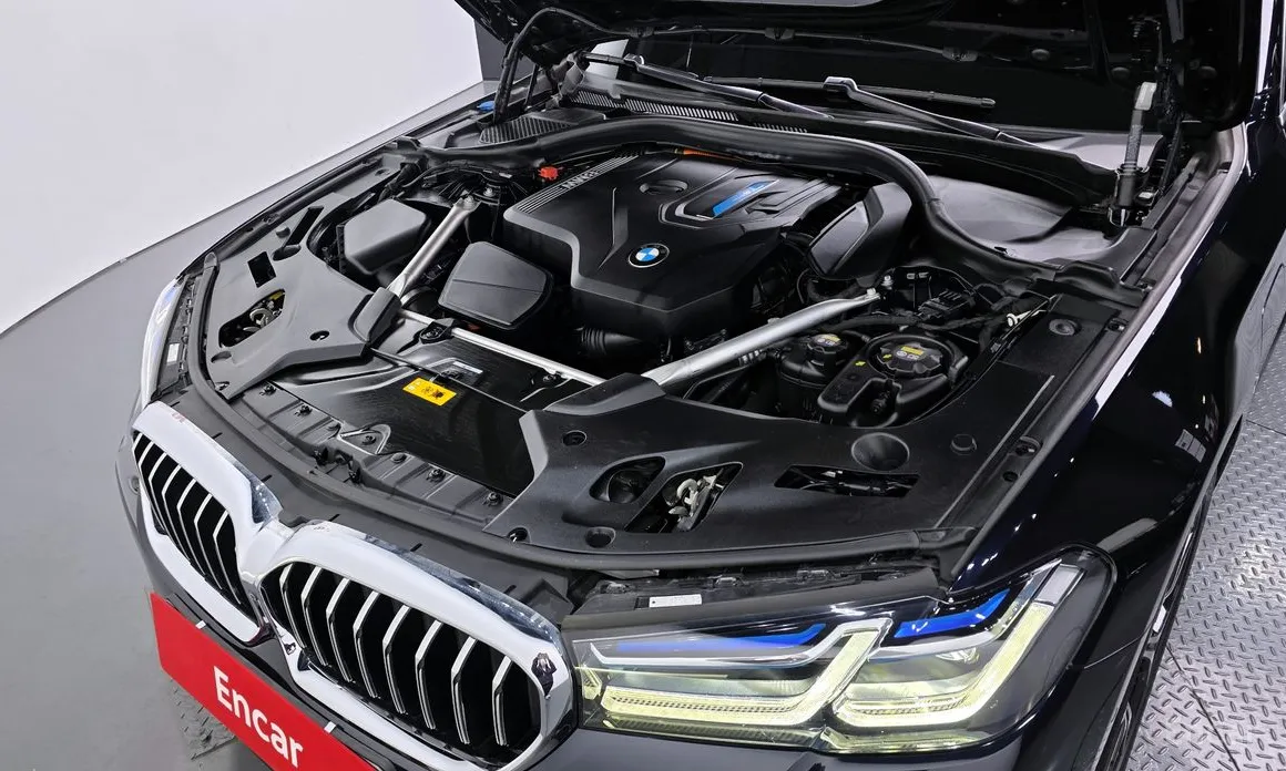 Фото 6 - BMW 5 Series