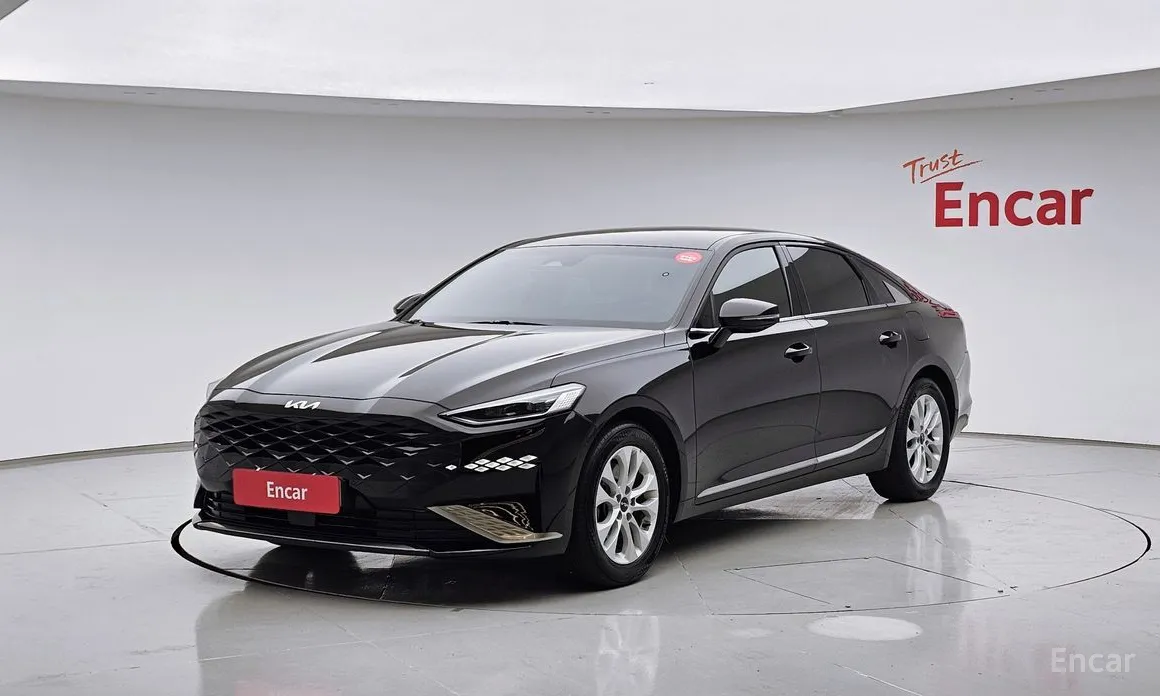 Photo 1 - Kia K8
