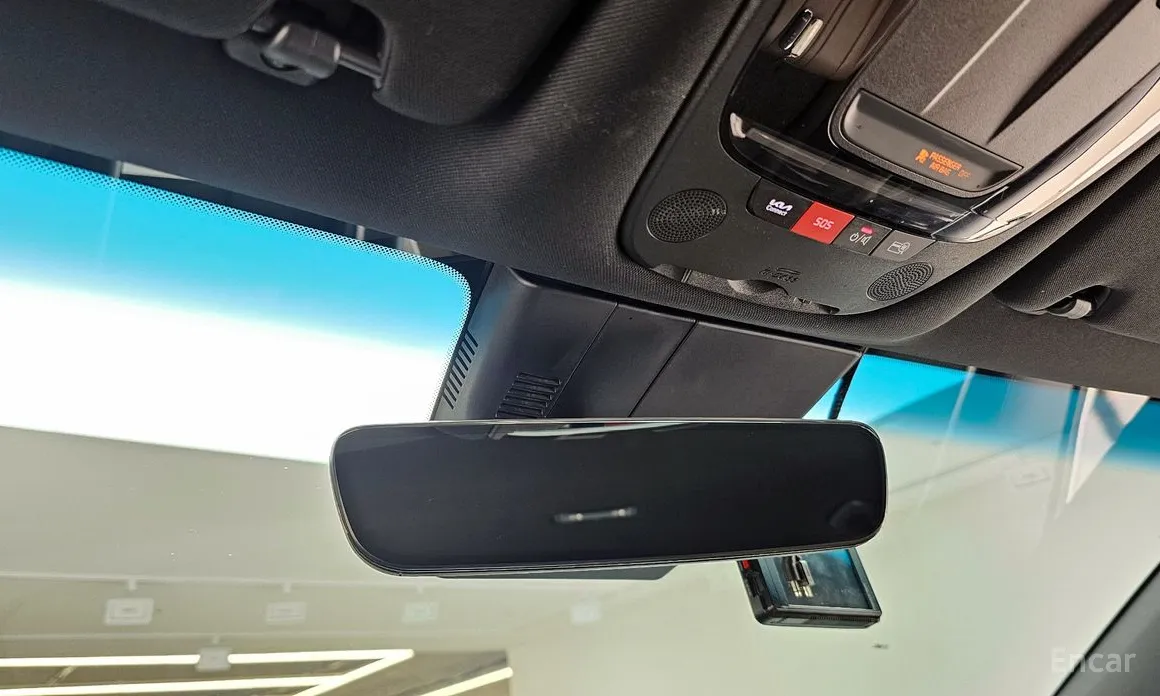 Photo 18 - Kia K8