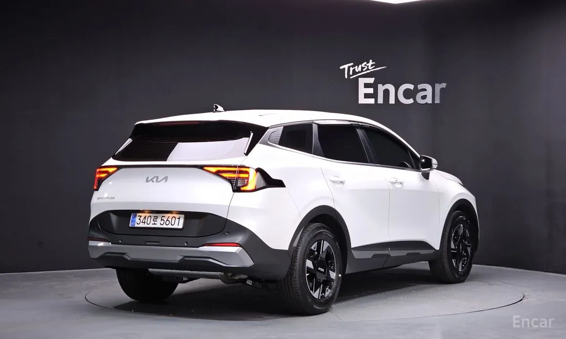 Фото 2 - Kia Sportage