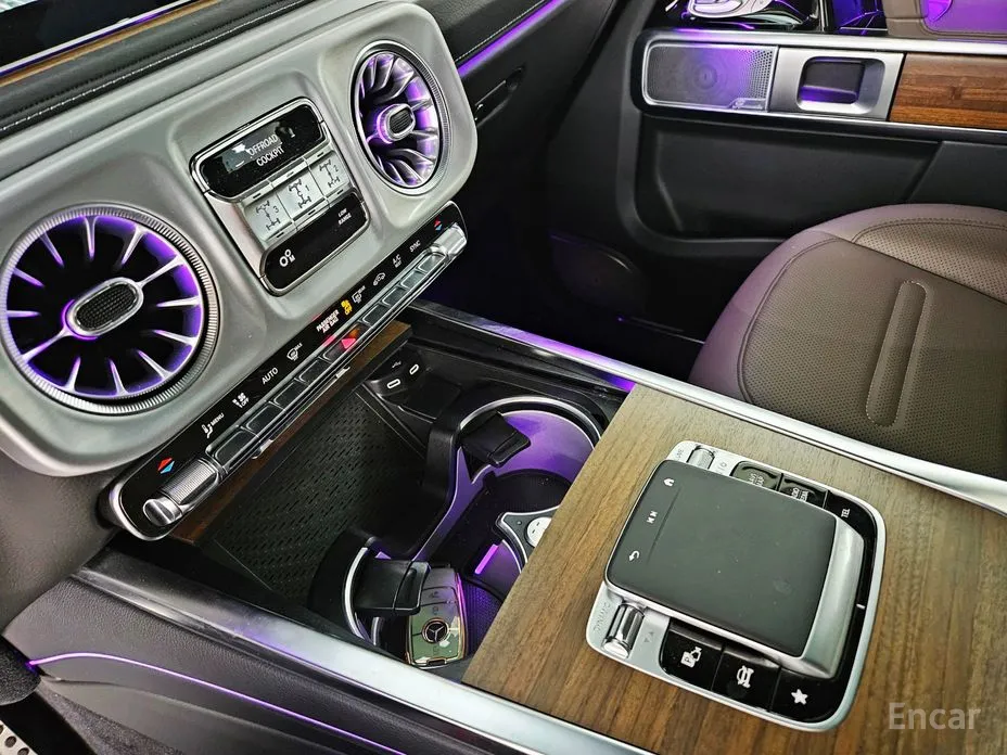 Фото 11 - Mercedes-Benz G-Class