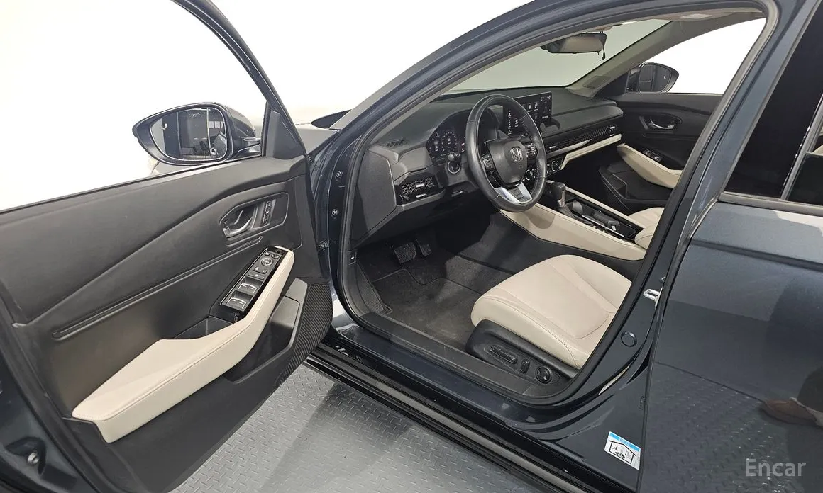 Фото 10 - Honda Accord