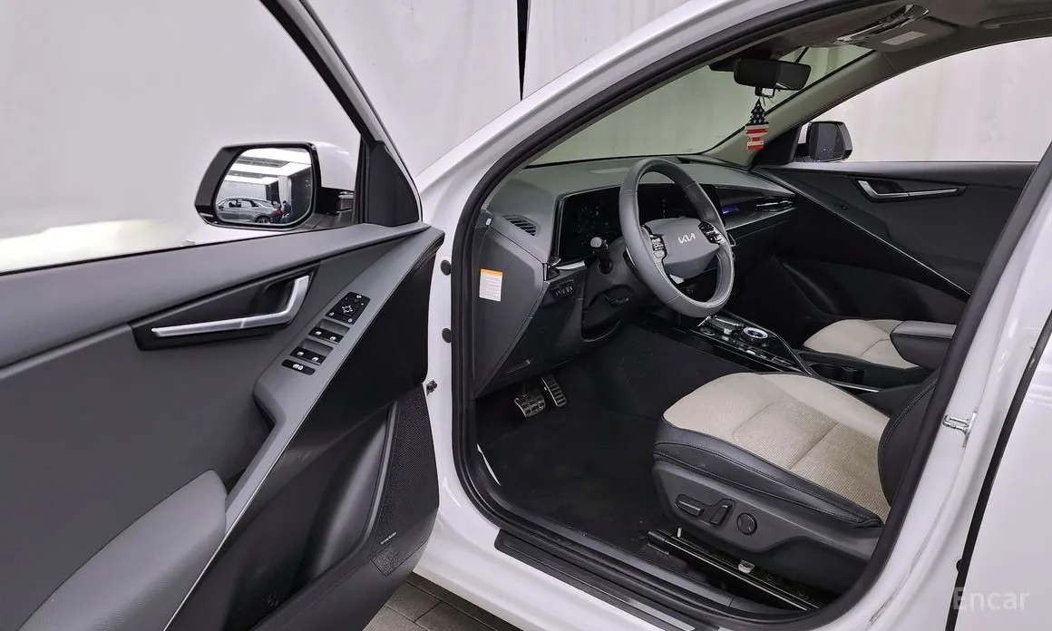 Фото 10 - Kia Niro