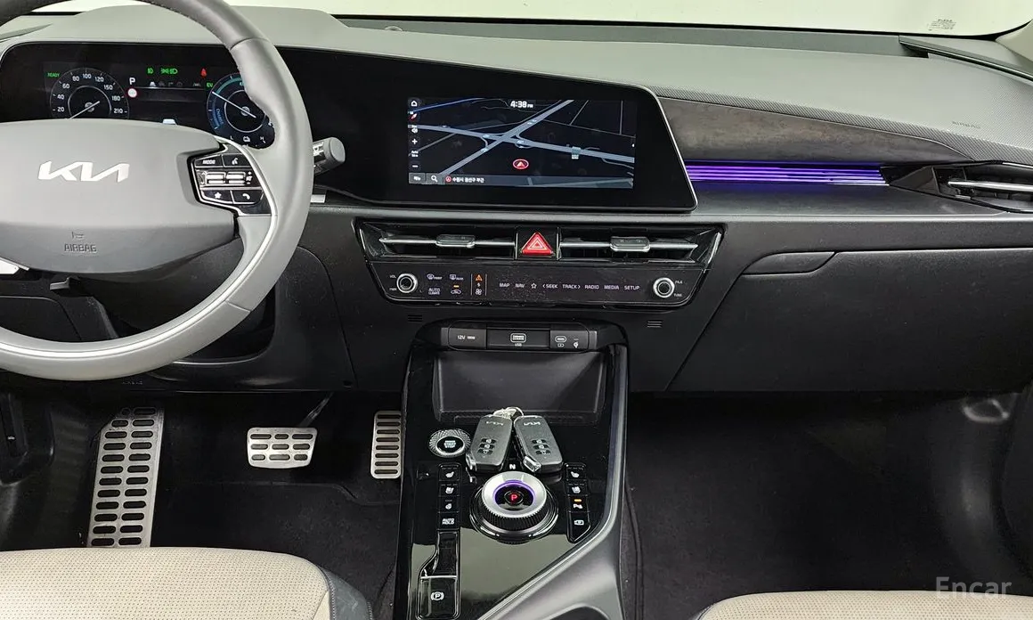 Фото 15 - Kia Niro