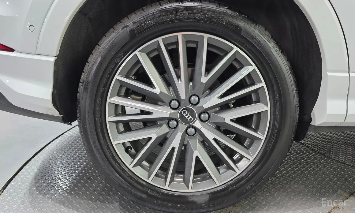 Фото 5 - Audi Q3