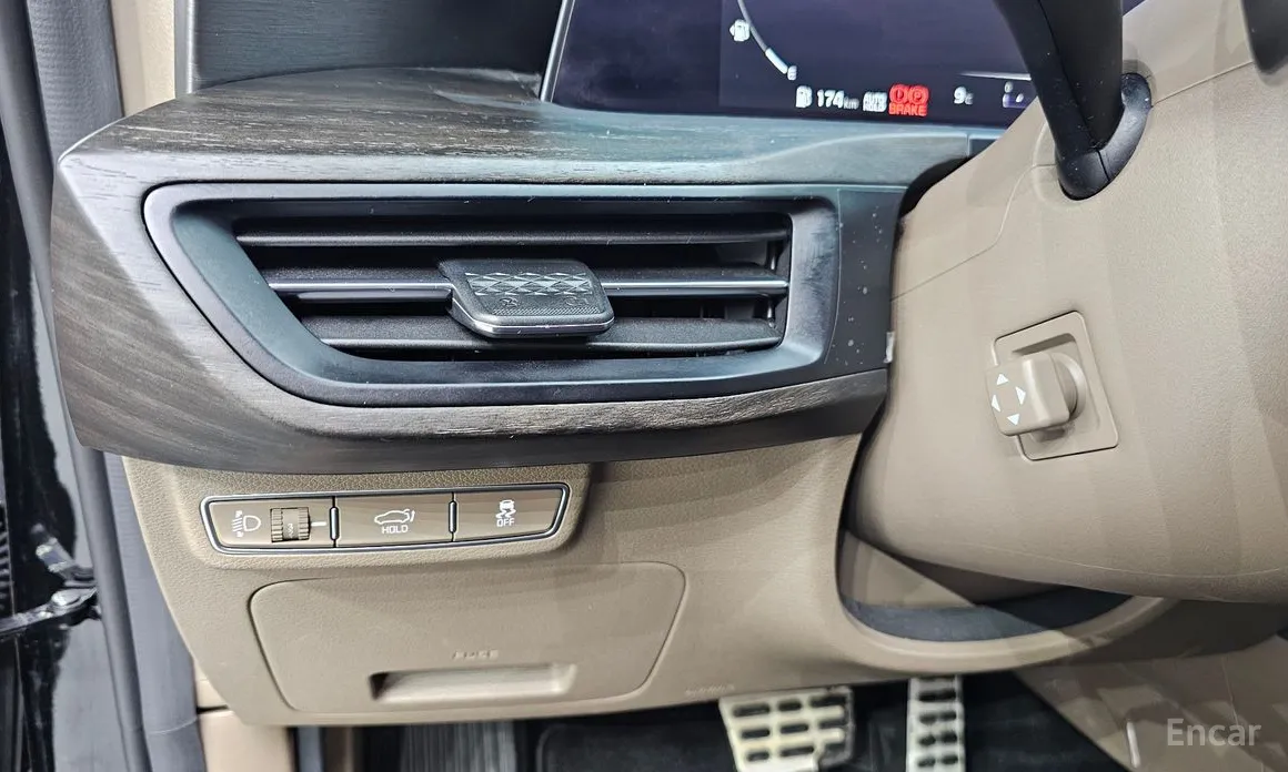 Фото 19 - Kia K8