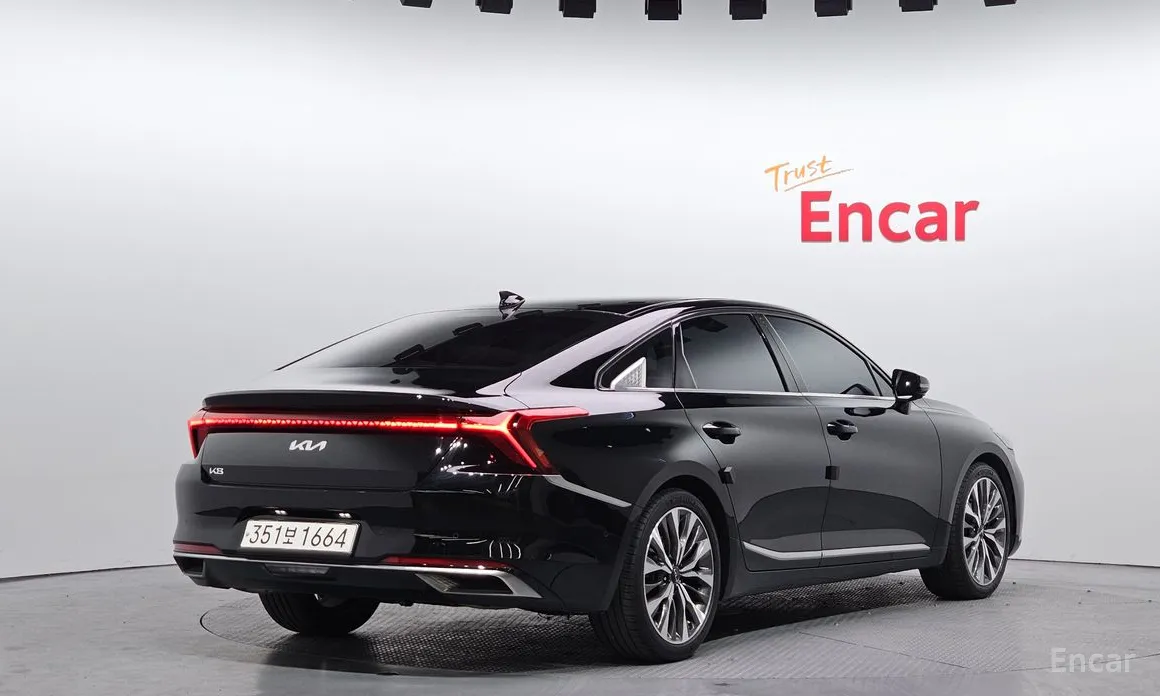 Фото 2 - Kia K8