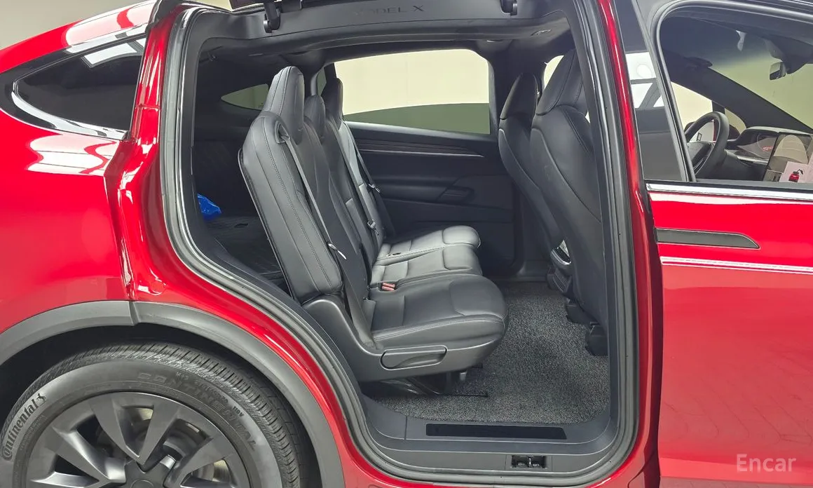 Фото 12 - Tesla Model X