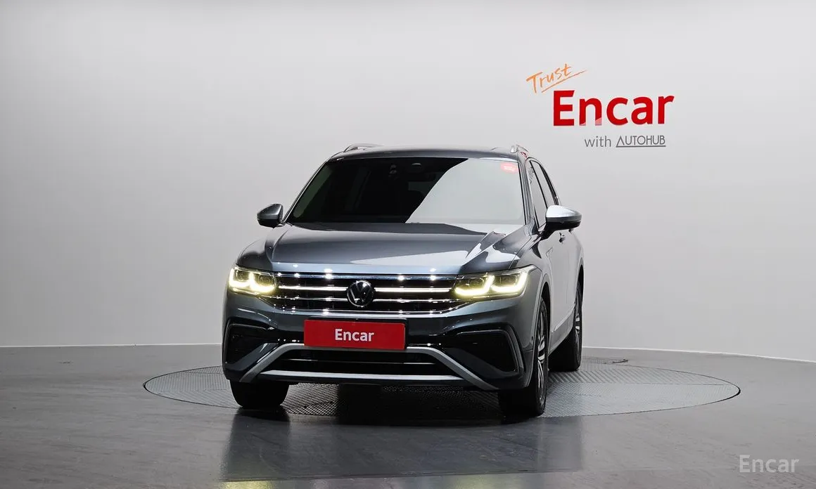 Фото 3 - Volkswagen Tiguan