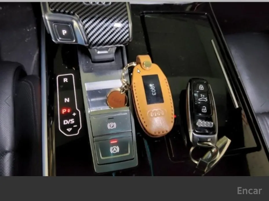 Фото 18 - Audi A8