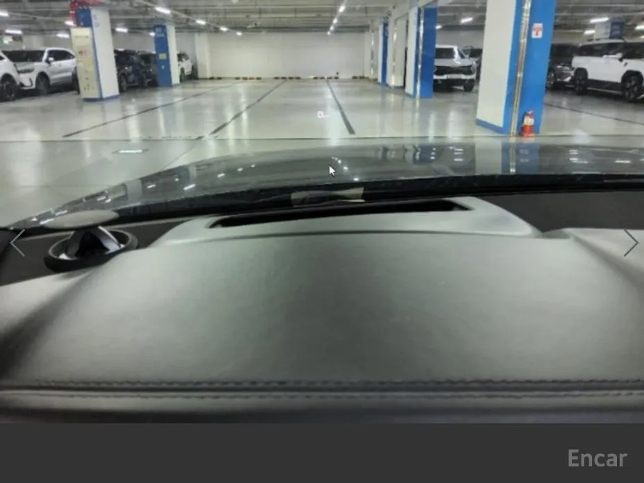 Фото 19 - Audi A8