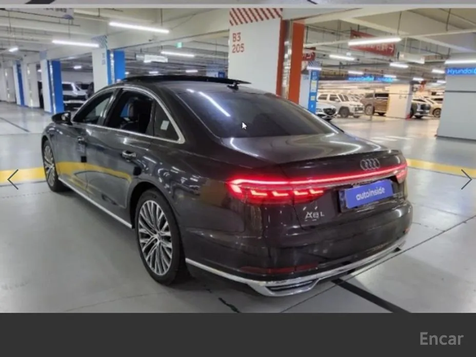 Фото 4 - Audi A8