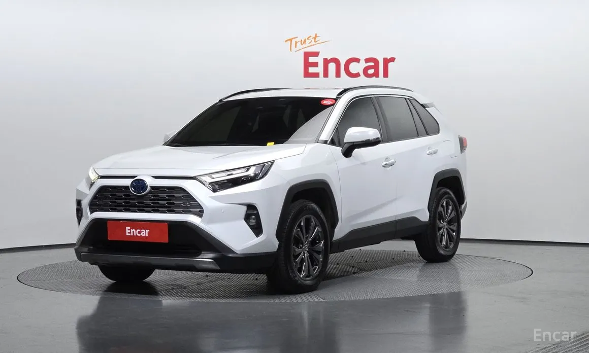 Фото 1 - Toyota RAV4