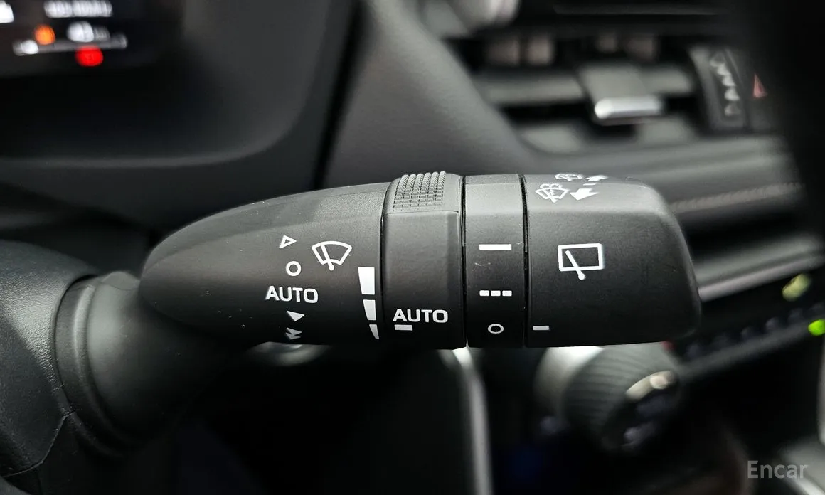 Фото 16 - Toyota RAV4