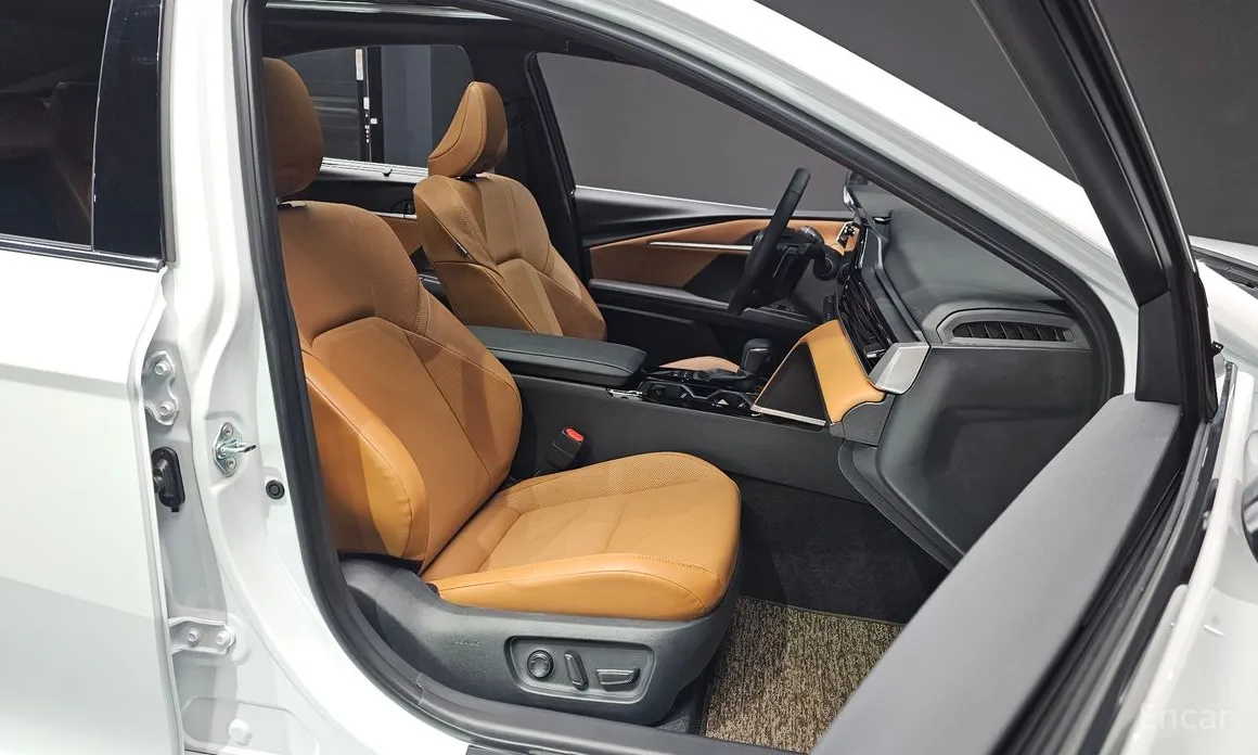 Фото 10 - Toyota Camry