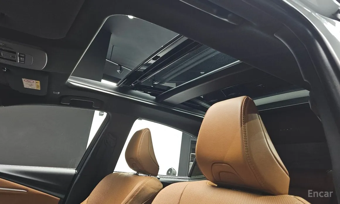 Фото 17 - Toyota Camry