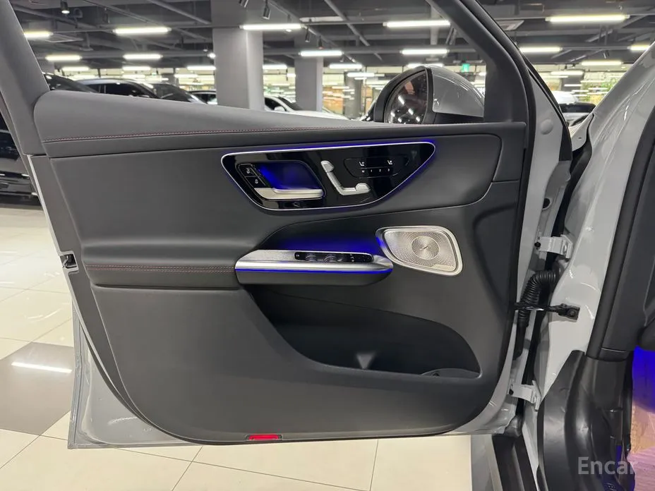 Фото 15 - Mercedes-Benz GLC-Class