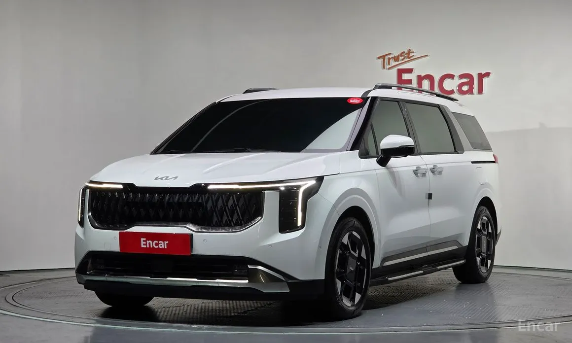 Фото 1 - Kia Carnival