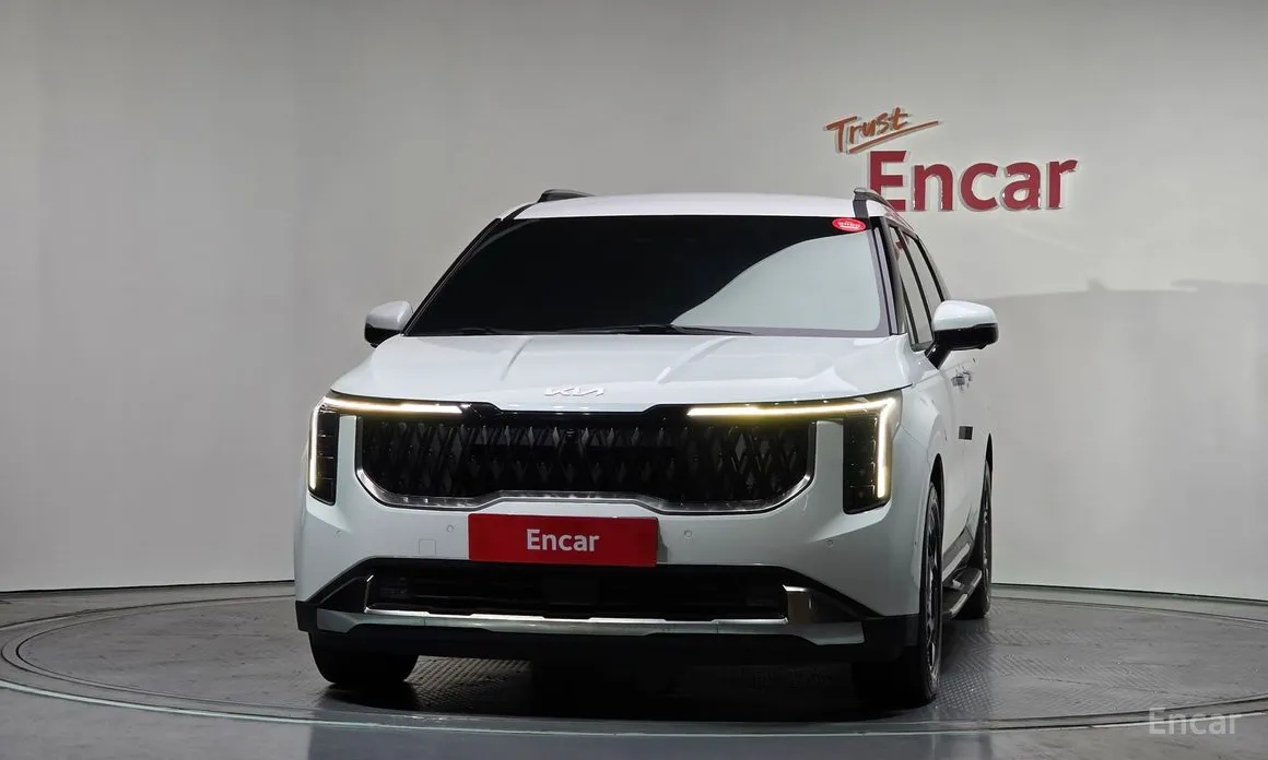 Фото 3 - Kia Carnival