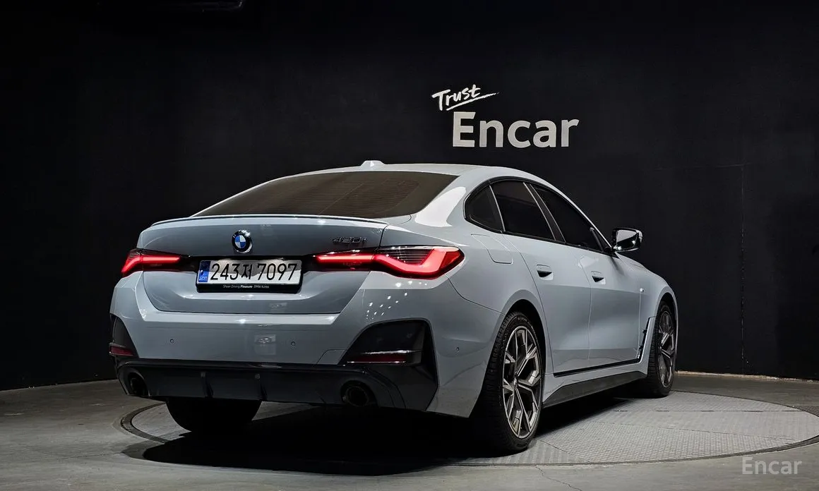 Фото 2 - BMW 4 Series