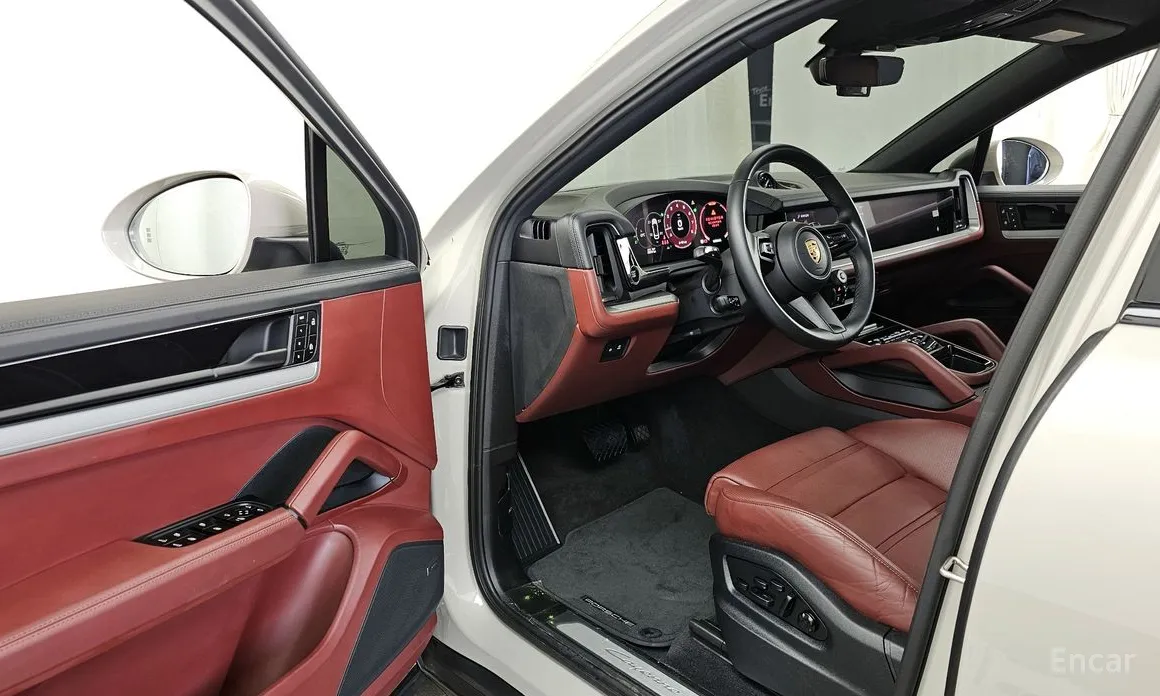 Фото 10 - Porsche Cayenne