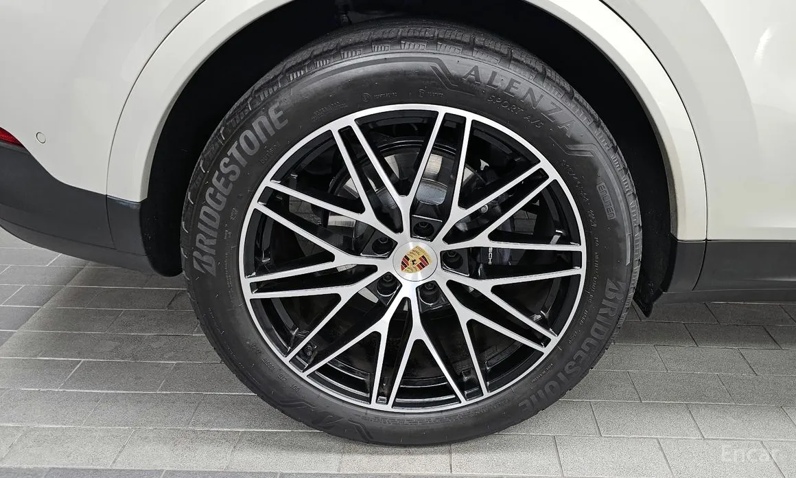 Фото 5 - Porsche Cayenne