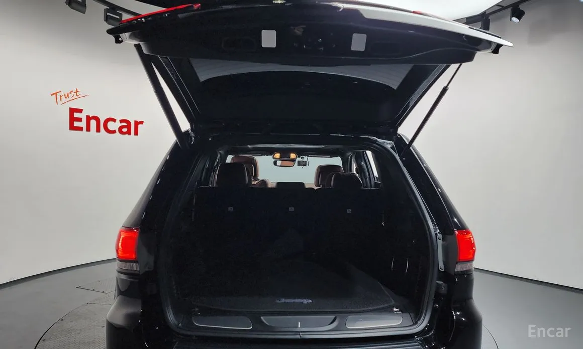 Фото 20 - Jeep Cherokee